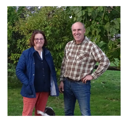 <span>Annie et Albert Bernard</span><br> <span>La Ferme Castel</span>